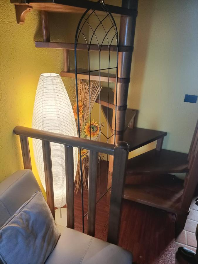 Appartement Il Borgo Dei Pini à Vinci Extérieur photo