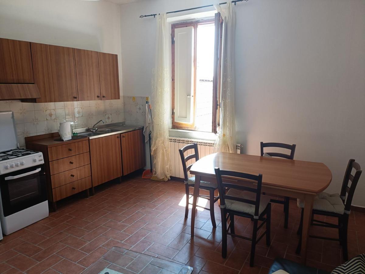 Appartement Il Borgo Dei Pini à Vinci Extérieur photo
