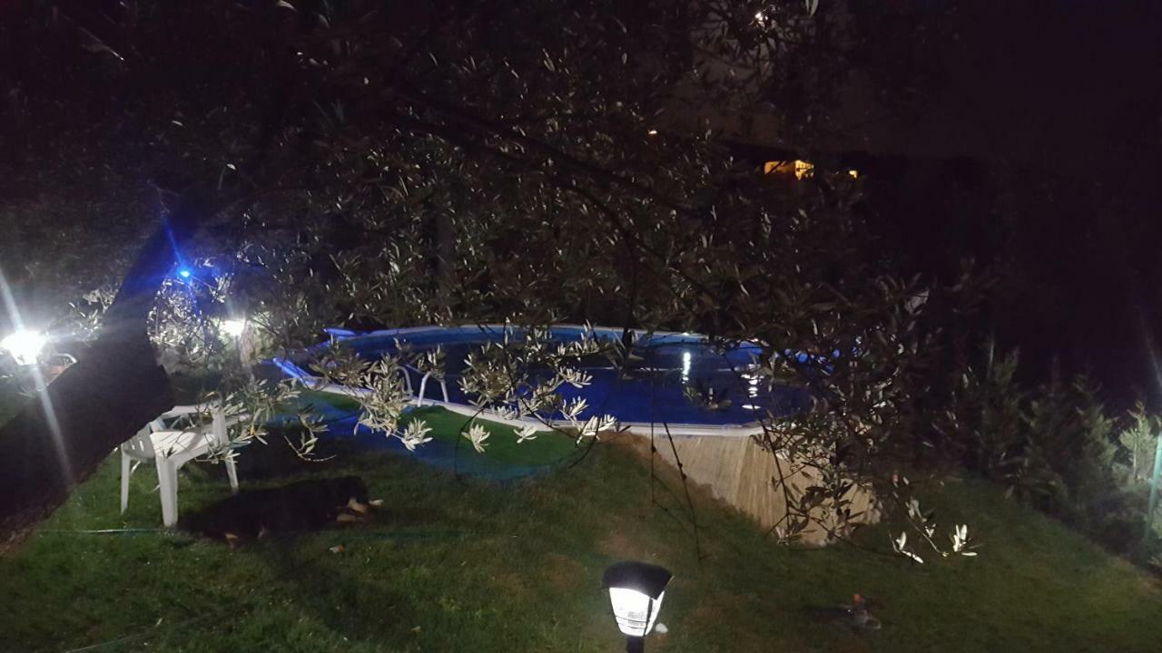 Appartement Il Borgo Dei Pini à Vinci Extérieur photo