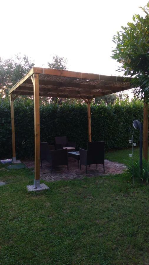 Appartement Il Borgo Dei Pini à Vinci Extérieur photo